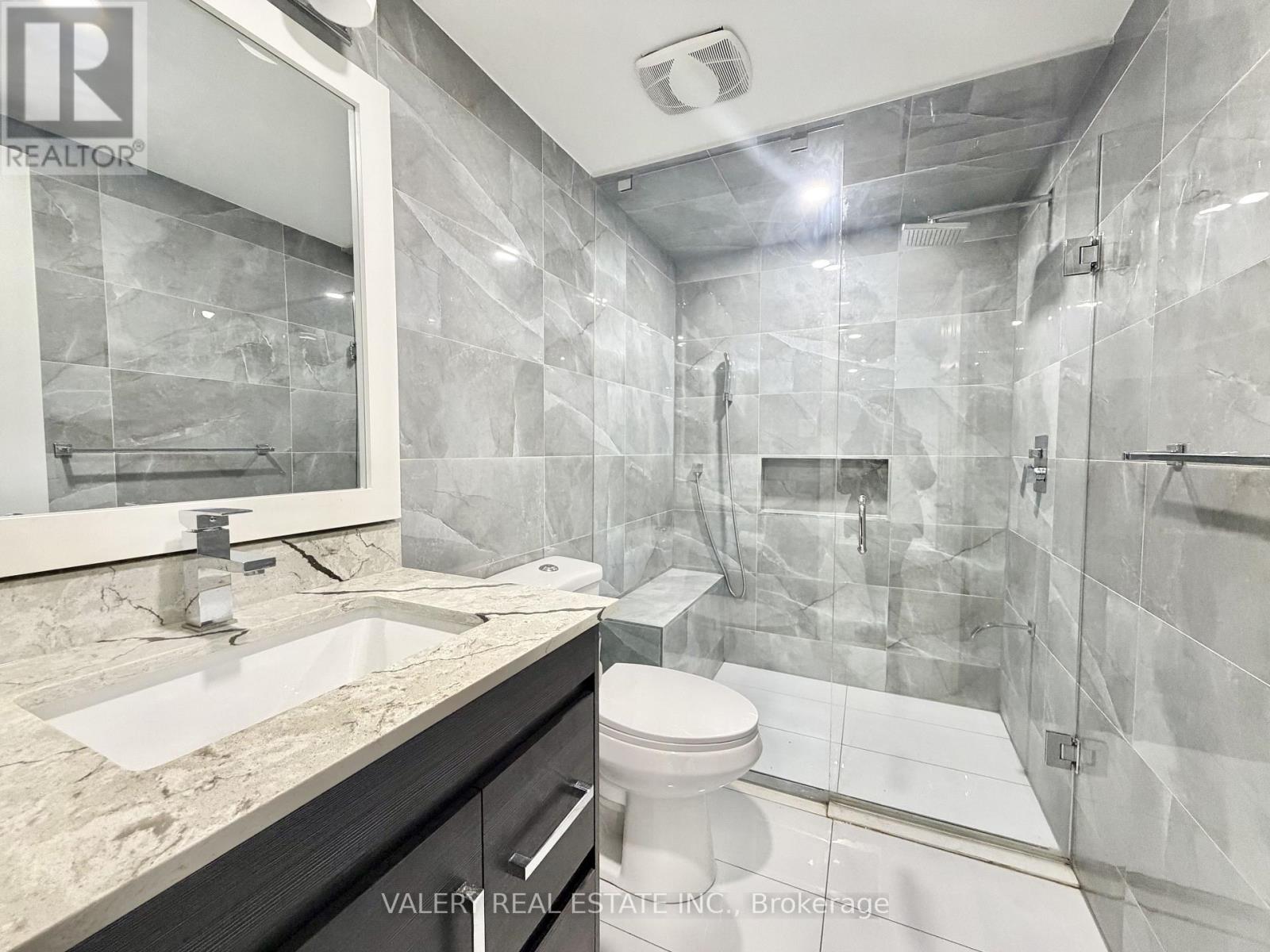 Main Floor - 72 Dantek Crescent, Brampton, Ontario  L6V 3T4 - Photo 4 - W12954110