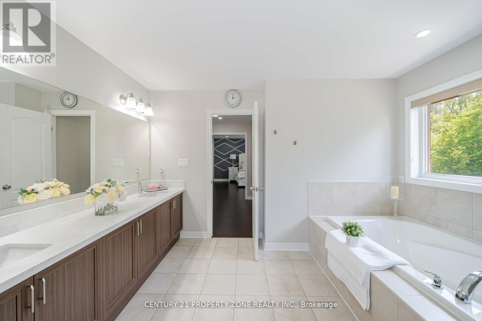 8 Teal Crest Circle, Brampton, Ontario  L6X 2Z6 - Photo 34 - W12954138