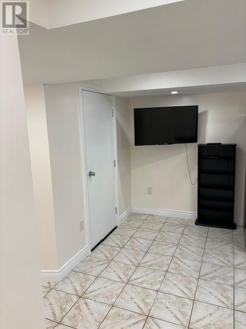 Bsmt - 77 Norman Wesley Way, Toronto, Ontario  M3M 3H3 - Photo 4 - W12954158