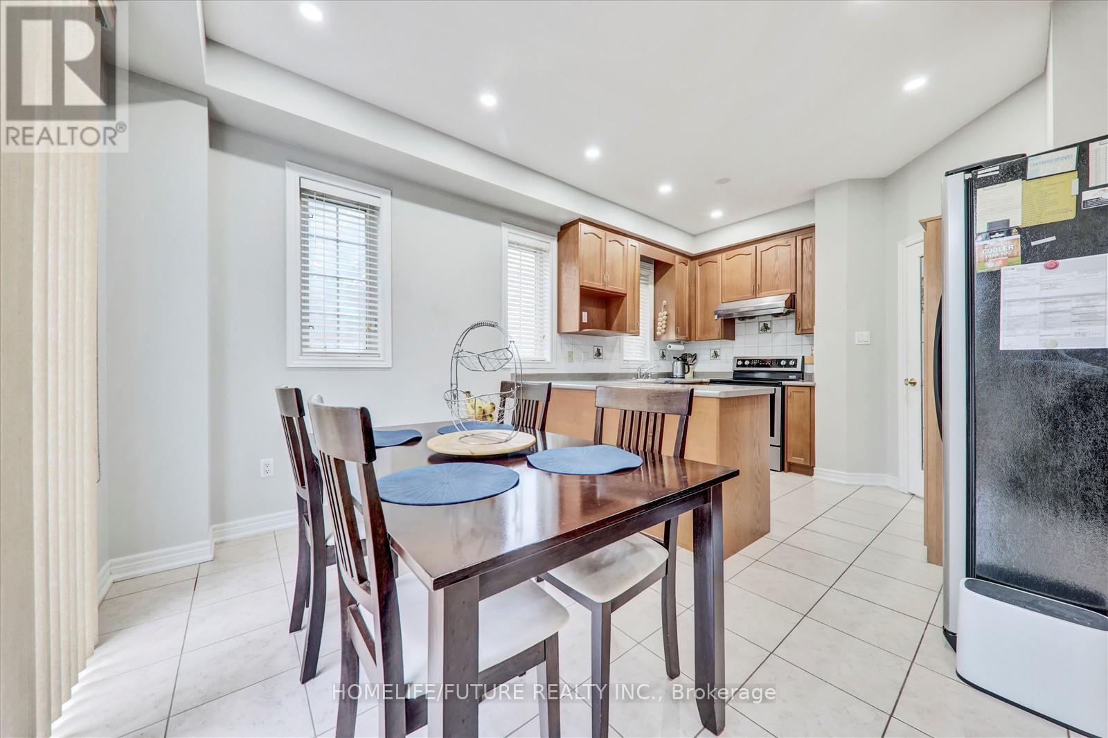 2 Tovey Terrace, Brampton, Ontario  L6R 3E6 - Photo 17 - W12954164