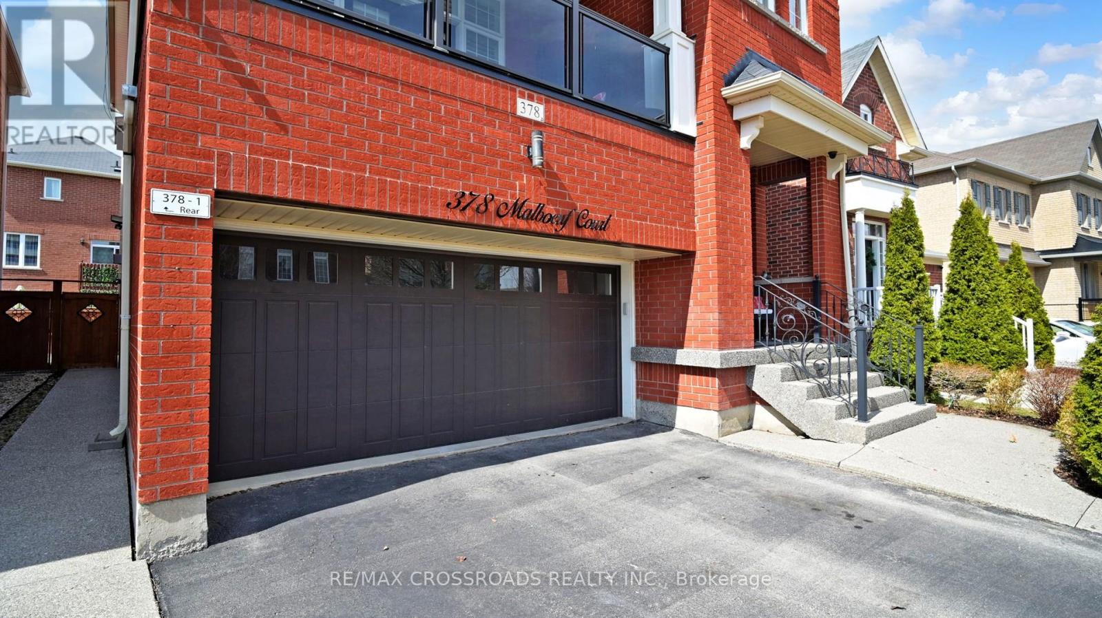 378 Malboeuf Court, Milton, Ontario  L9T 7Y3 - Photo 4 - W12954174