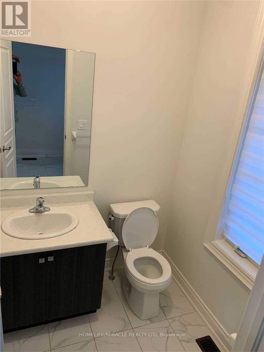 127 Goodwin Crescent, Milton, Ontario  L9E 1H9 - Photo 5 - W12954212