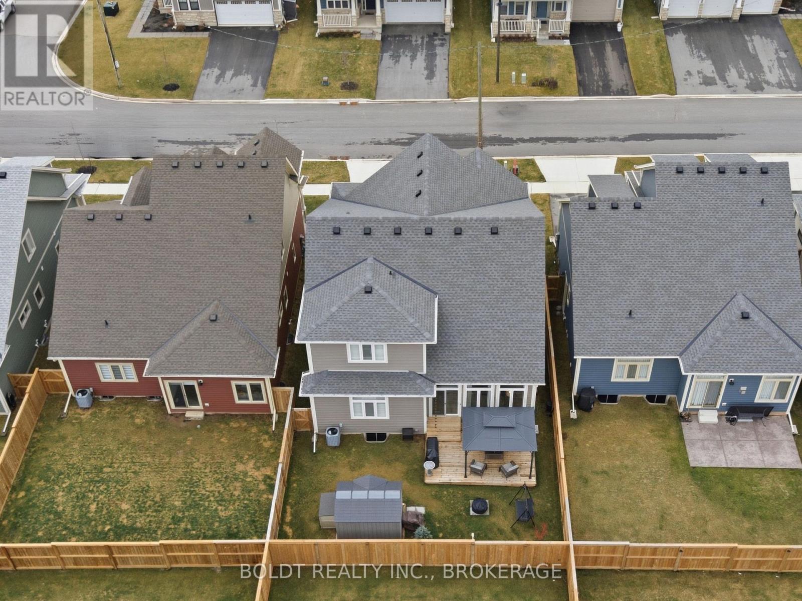 70 Beachwalk Crescent, Fort Erie, Ontario  L0S 1B0 - Photo 39 - X12953006