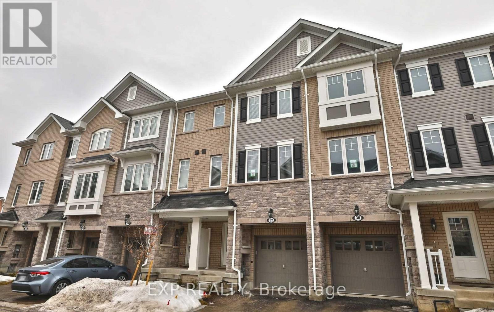 32 Rapids Lane, Hamilton, Ontario  L8K 0A4 - Photo 2 - X12954122