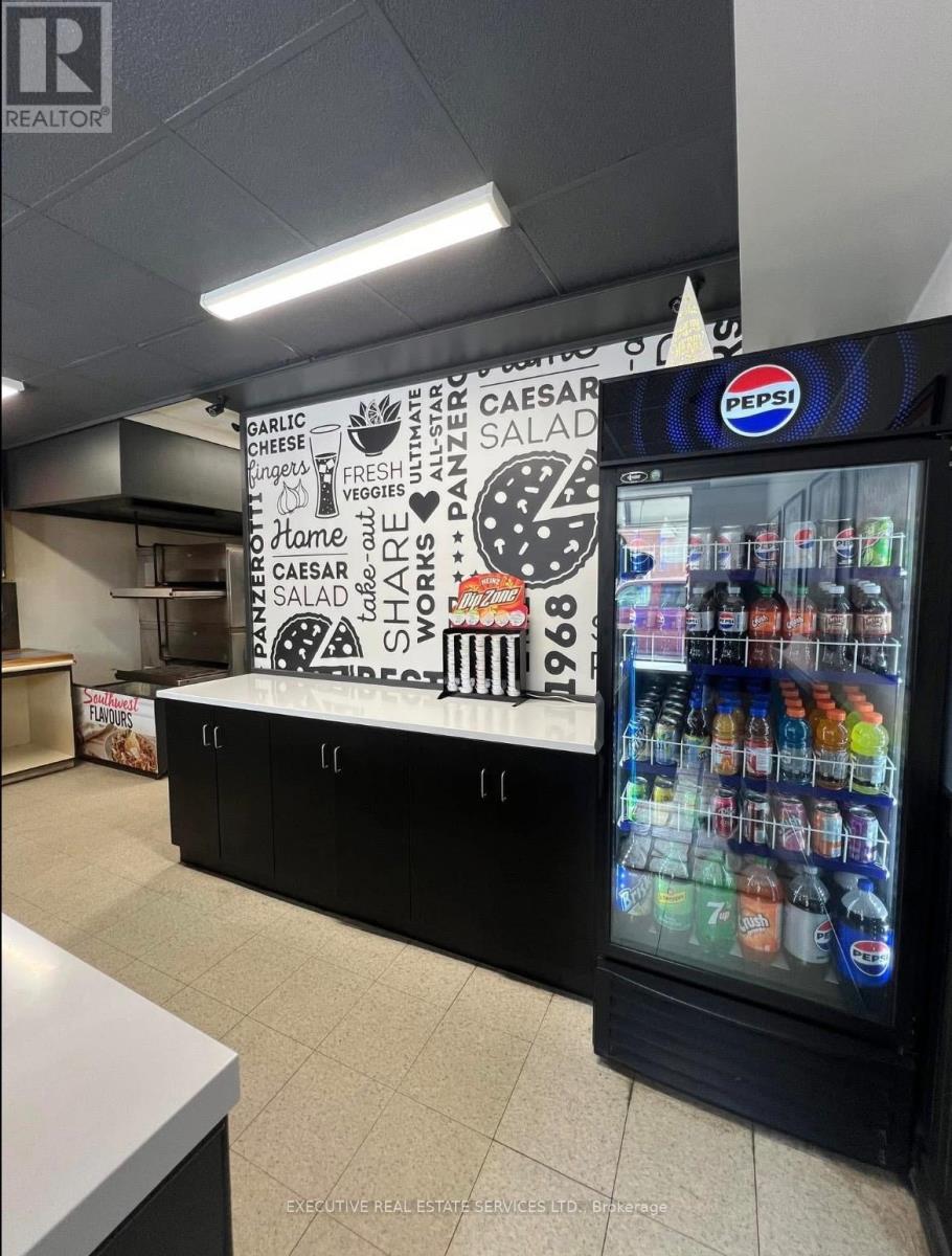 9 - 181 St Andrew Street E, Centre Wellington, Ontario  N1M 1P9 - Photo 5 - X12954126