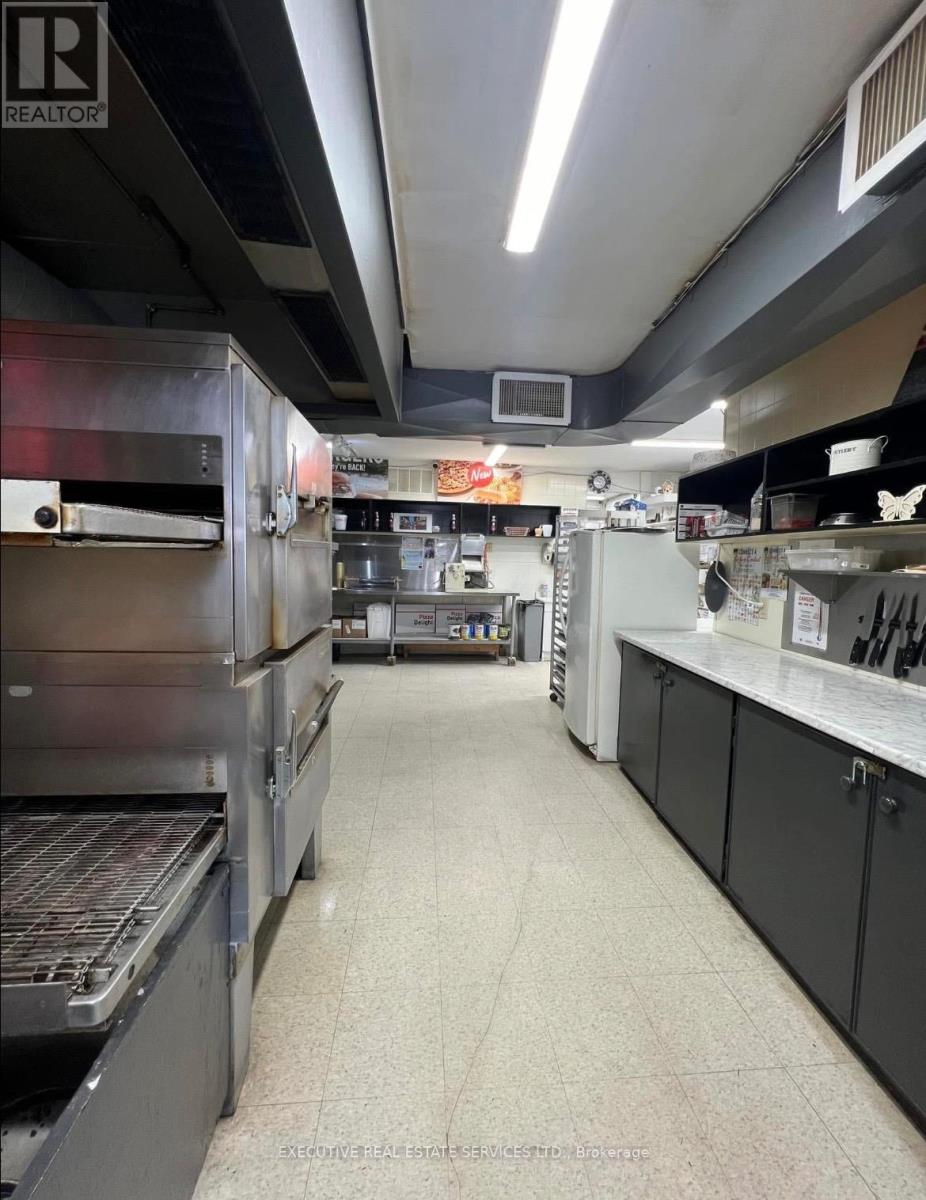 9 - 181 St Andrew Street E, Centre Wellington, Ontario  N1M 1P9 - Photo 7 - X12954126