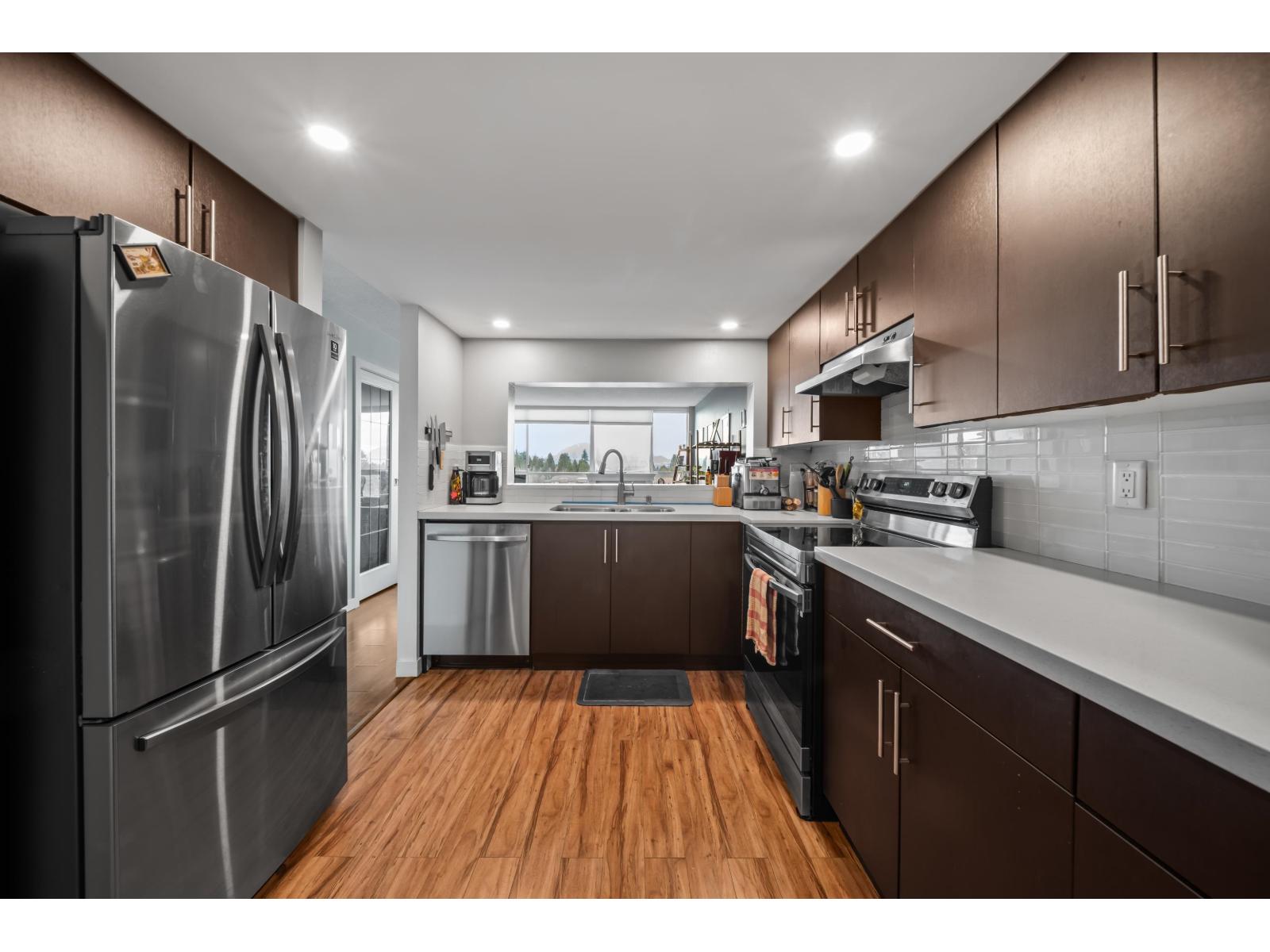 806 14881 103a Avenue, Surrey, British Columbia  V3R 0M5 - Photo 7 - R3095882