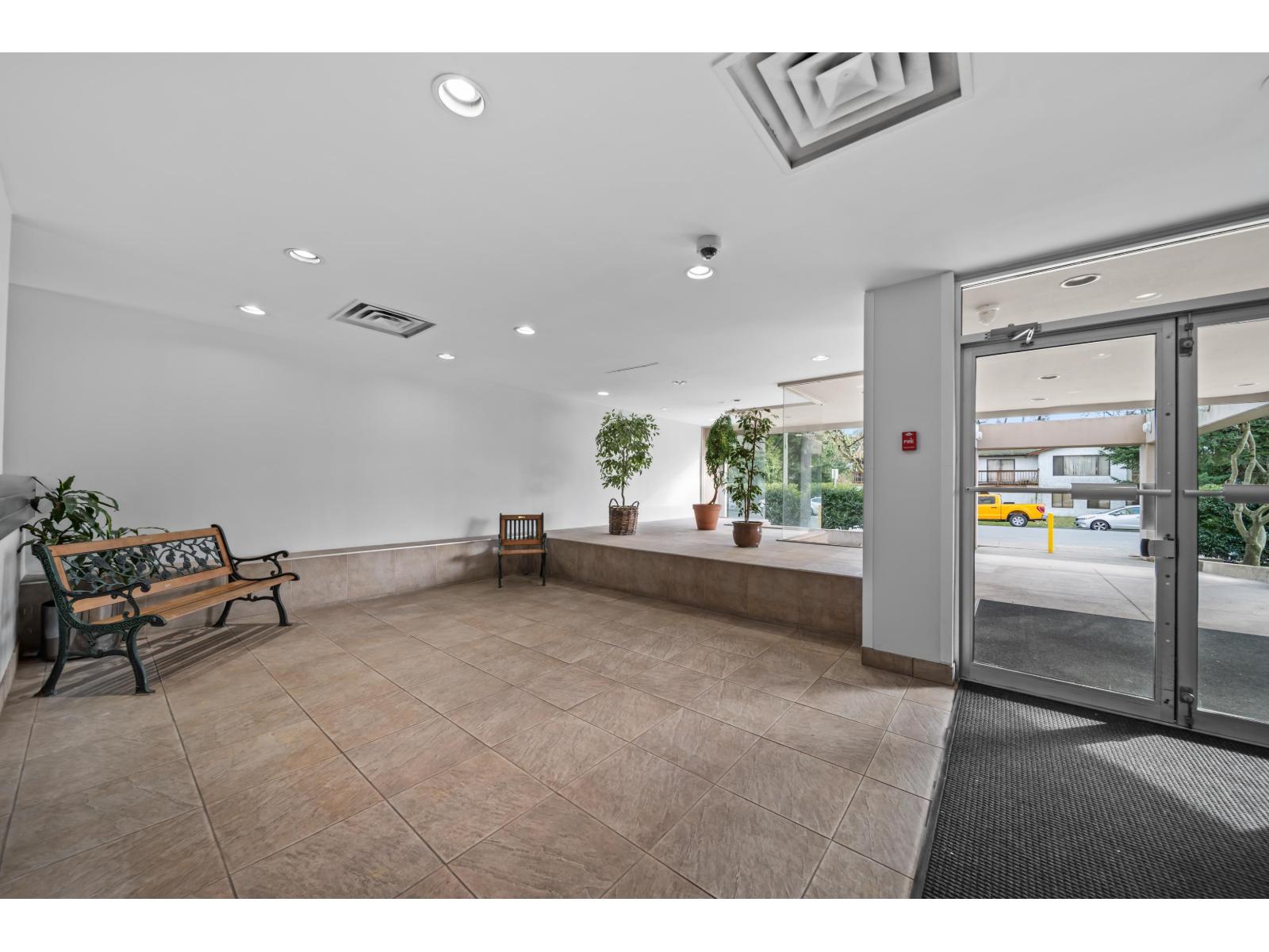 806 14881 103a Avenue, Surrey, British Columbia  V3R 0M5 - Photo 17 - R3095882