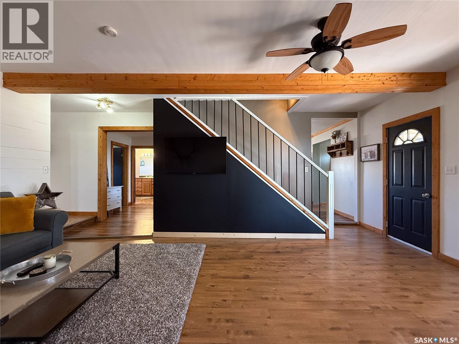 103 1st Street E, Frontier, Saskatchewan  S0N 0W0 - Photo 13 - SK032004