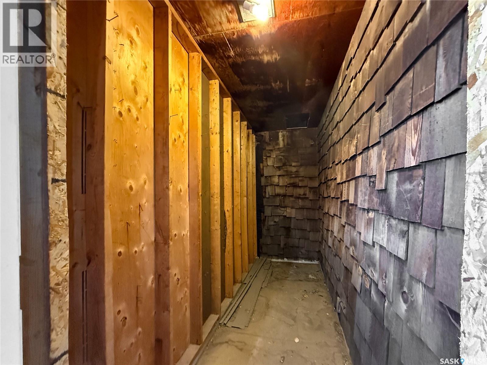 103 1st Street E, Frontier, Saskatchewan  S0N 0W0 - Photo 32 - SK032004