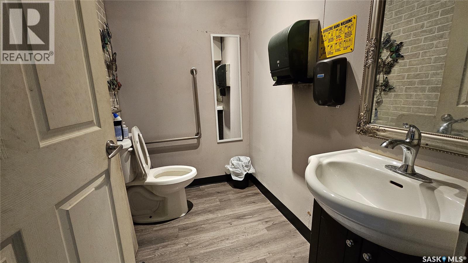 8 110 Wedge Road, Saskatoon, Saskatchewan  S7L 6Y4 - Photo 9 - SK031999