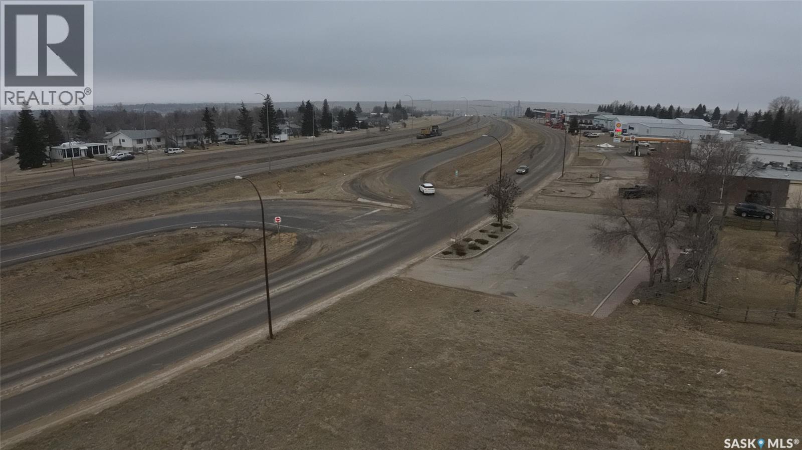 301 North Service Road W, Swift Current, Saskatchewan  S9H 0K6 - Photo 3 - SK031997