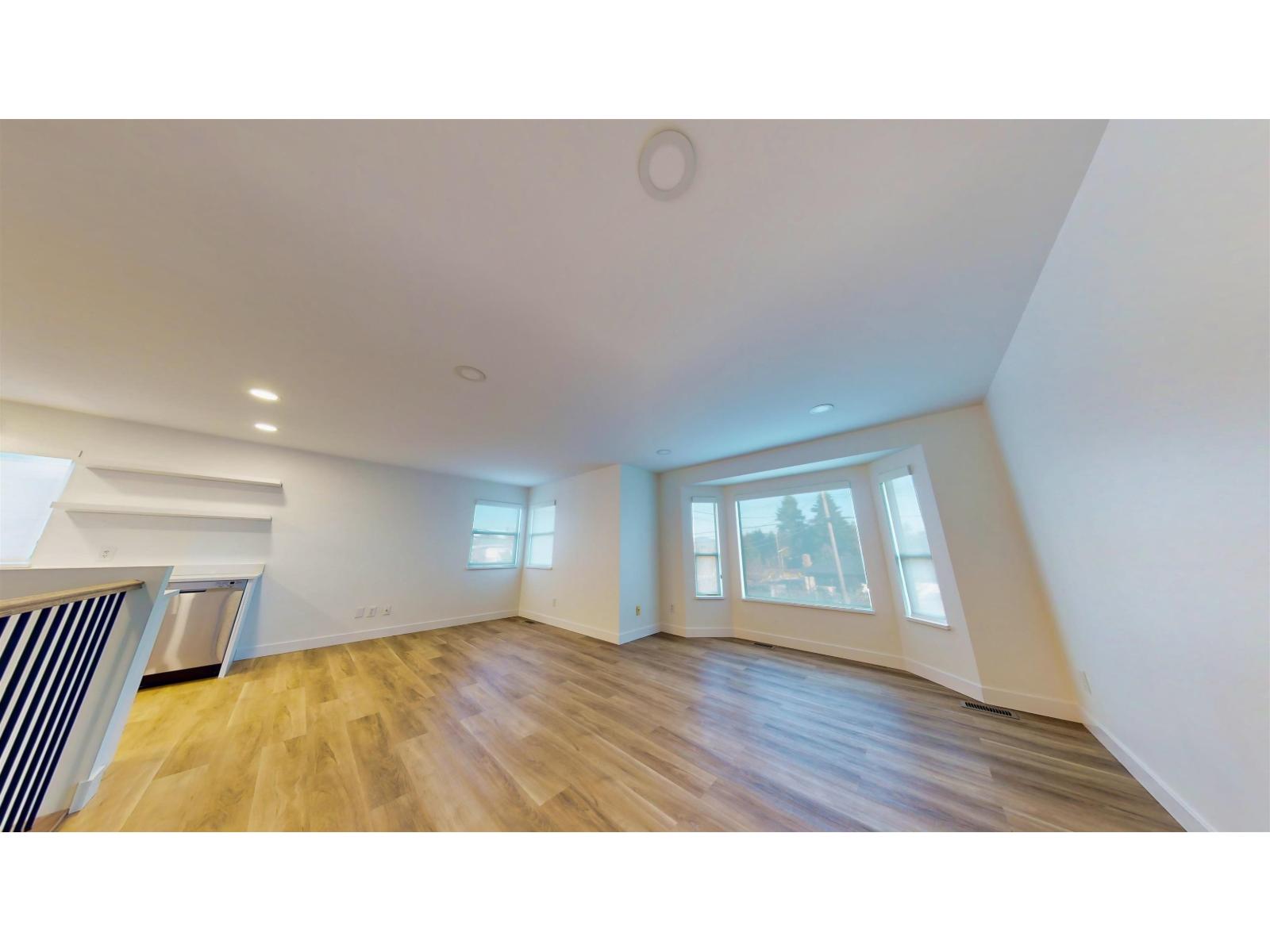 2151 Ware Street, Abbotsford, British Columbia  V2S 3C4 - Photo 11 - R3102138