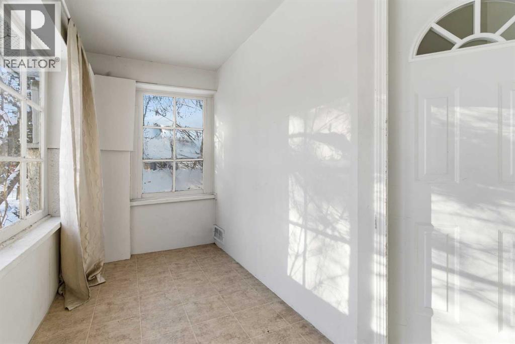 310 10 Avenue Ne, Calgary, Alberta  T2E 0X2 - Photo 4 - A2297713