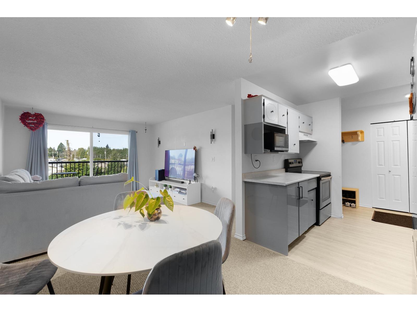 205 3043 270 Street, Langley, British Columbia  V4W 3M2 - Photo 6 - R3105806