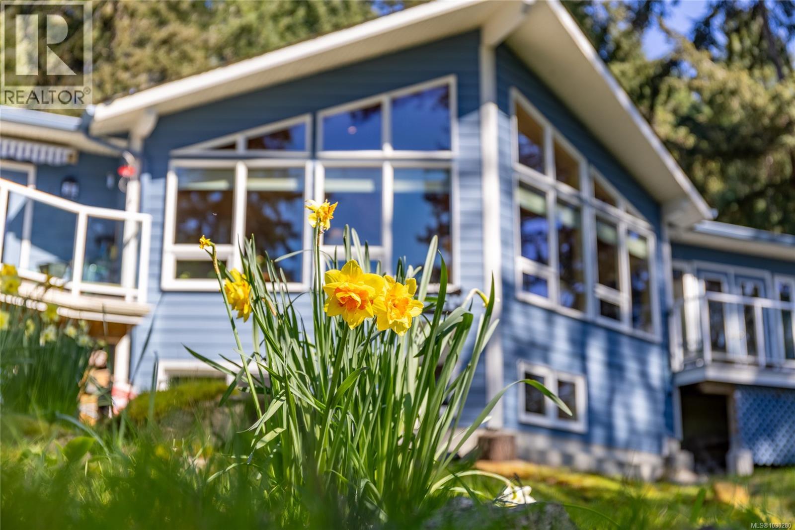 2635 Shoal Rd, Pender Island, British Columbia  V0N 2M2 - Photo 1 - 1030280