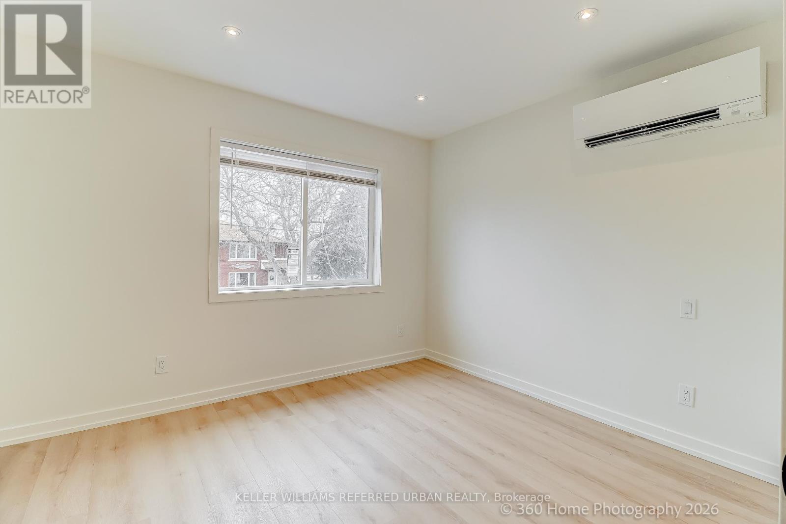 2 - 84 Foch Avenue, Toronto, Ontario  M8W 3X6 - Photo 6 - W12954208