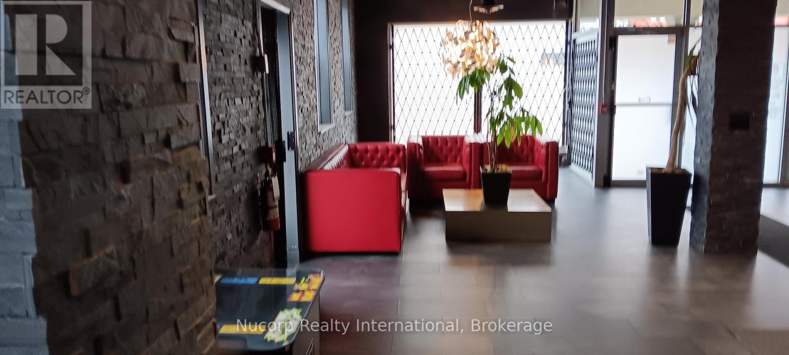 181 Main Street, Milton, Ontario  L9T 1N7 - Photo 5 - W12954220