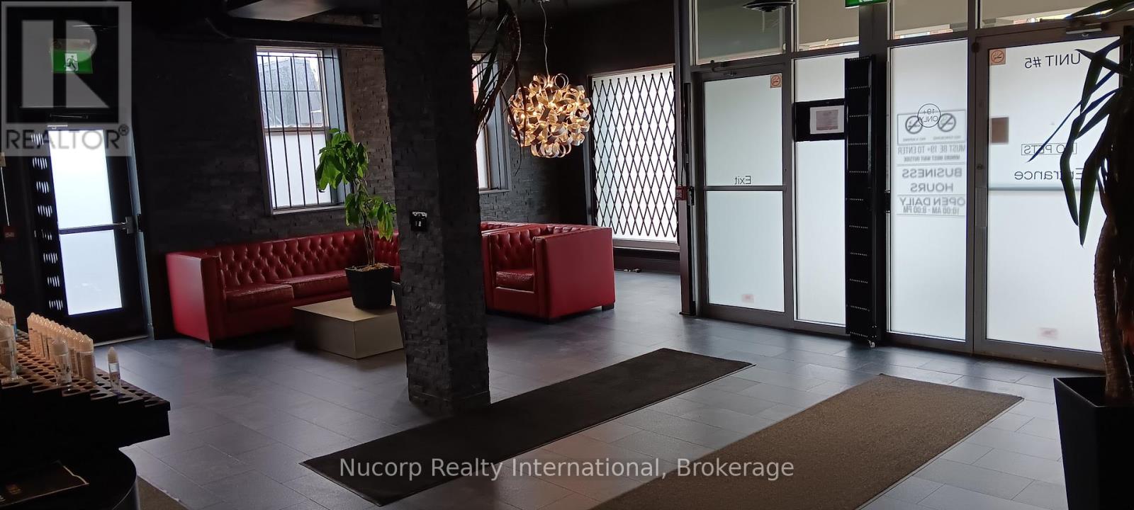 181 Main Street, Milton, Ontario  L9T 1N7 - Photo 6 - W12954220