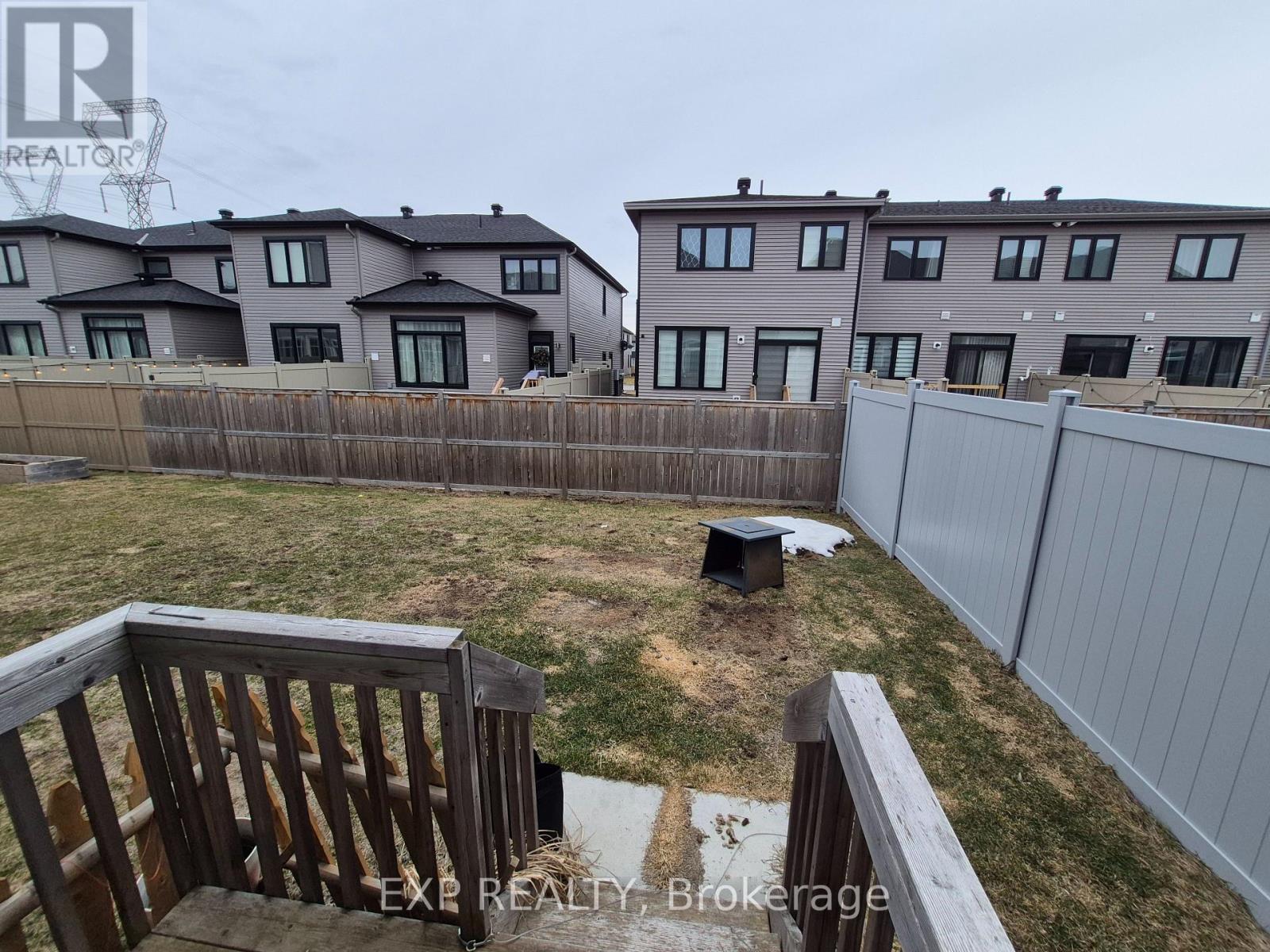 618 Taliesin Crescent, Ottawa, Ontario  K2S 2W5 - Photo 8 - X12942800