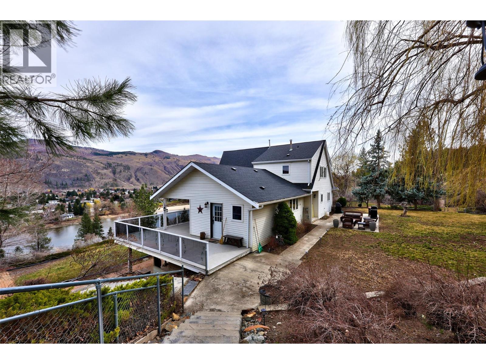 4702 Westsyde Road, Kamloops, British Columbia  V2B 8N4 - Photo 3 - 10381846