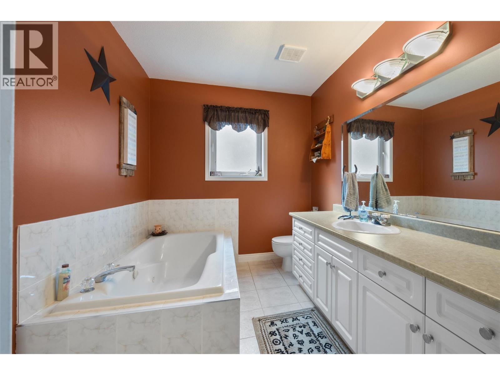 4702 Westsyde Road, Kamloops, British Columbia  V2B 8N4 - Photo 27 - 10381846