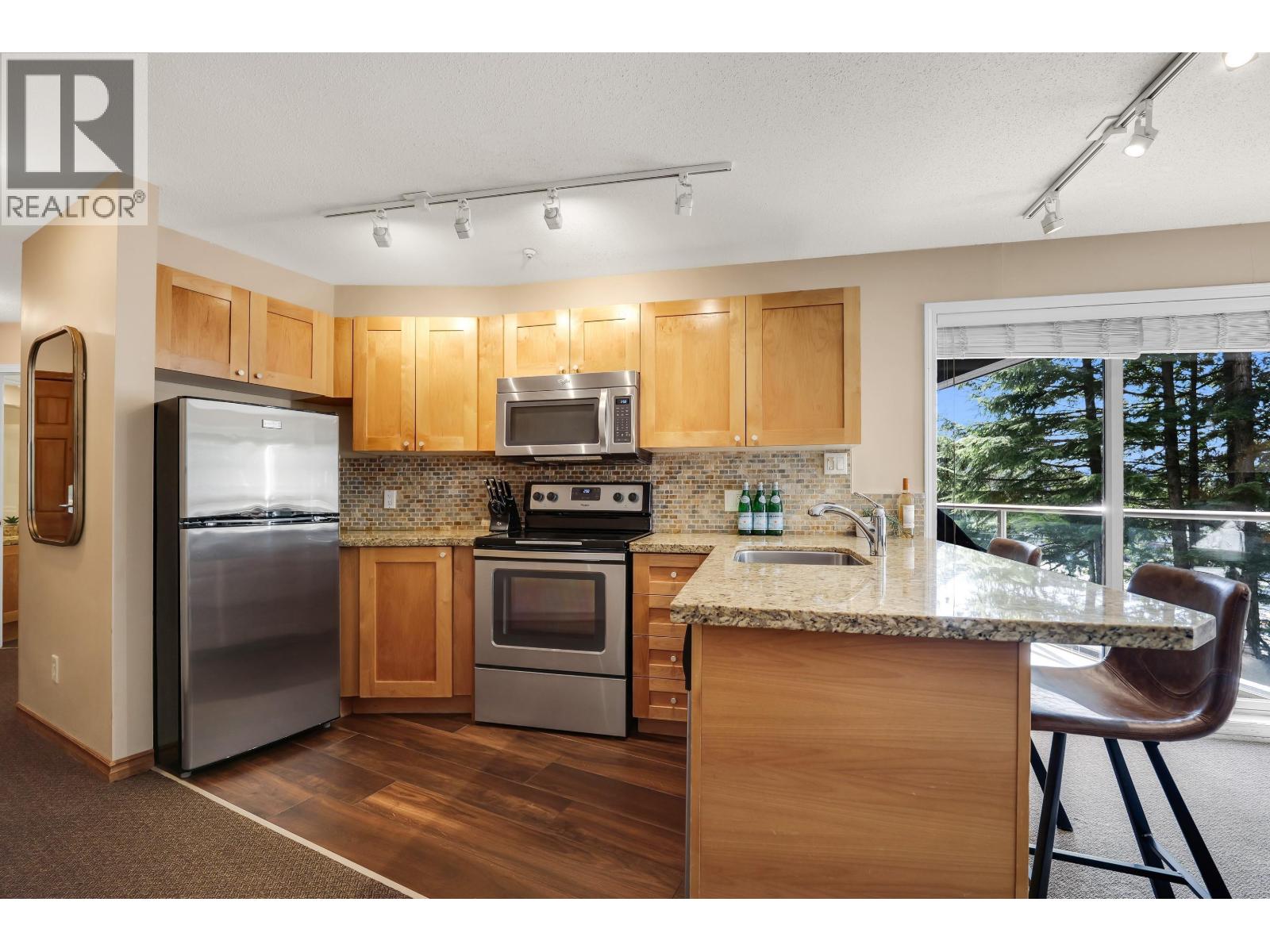 212 4800 Spearhead Drive, Whistler, British Columbia  V0N 1B4 - Photo 6 - R3106654