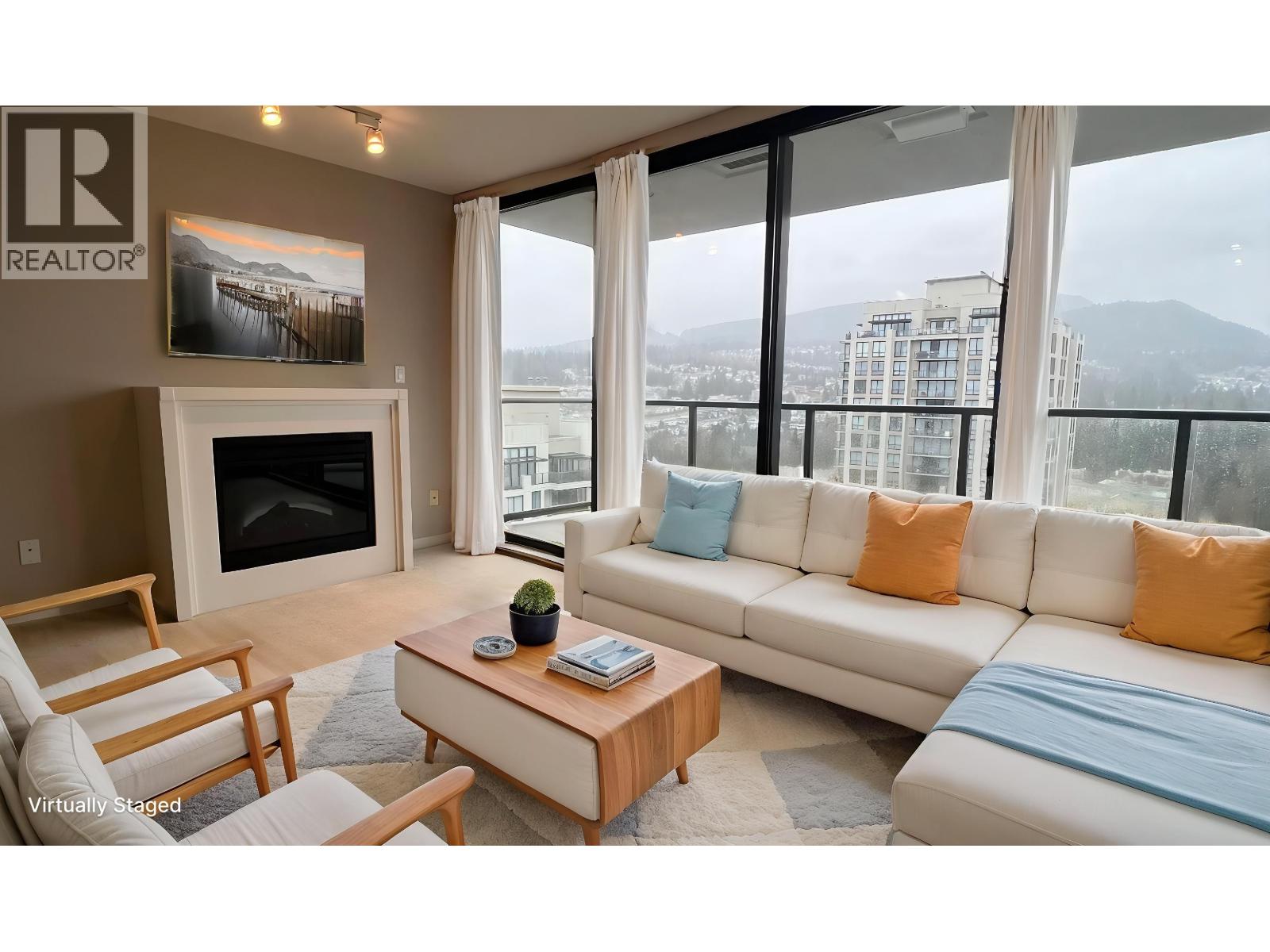 2501 2979 Glen Drive, Coquitlam, British Columbia  V3B 0B2 - Photo 3 - R3103405