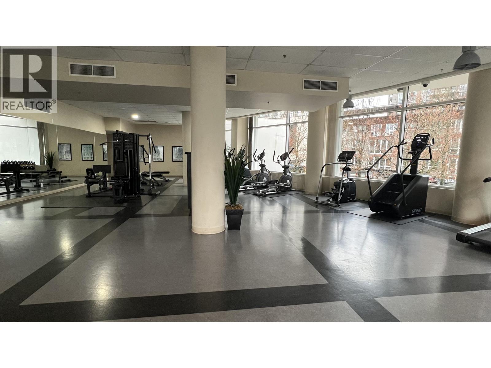 2501 2979 Glen Drive, Coquitlam, British Columbia  V3B 0B2 - Photo 14 - R3103405