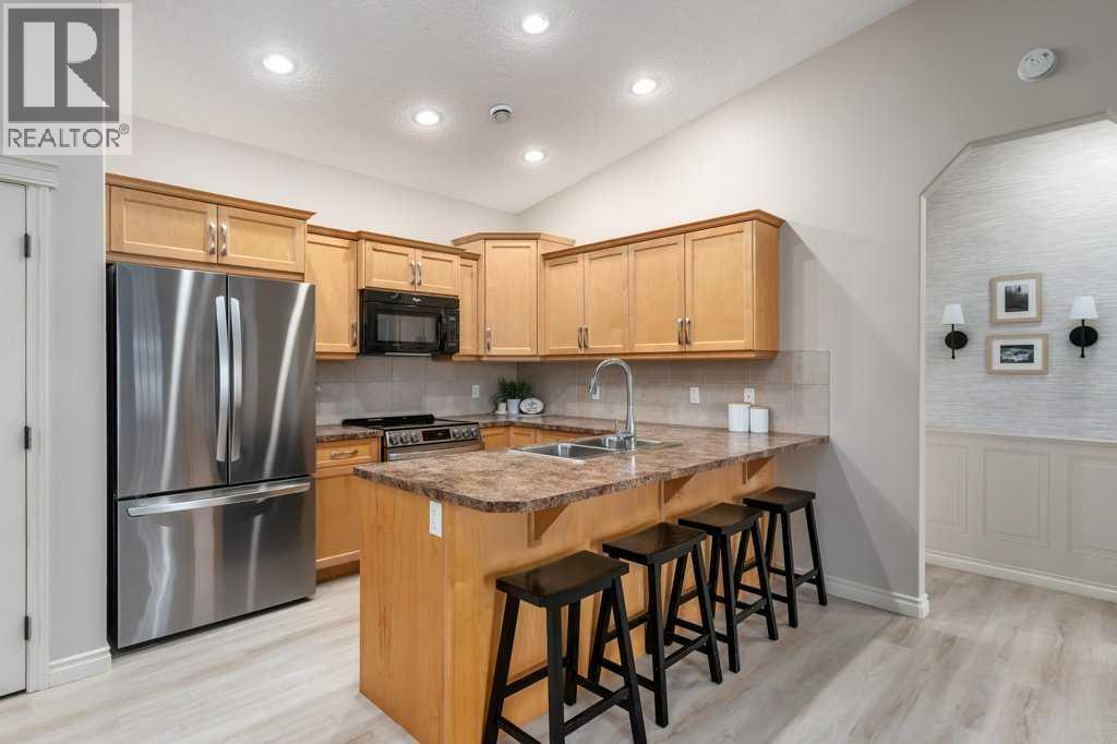 401 Sunvale Crescent Ne, High River, Alberta  T1V 0E8 - Photo 6 - A2297973