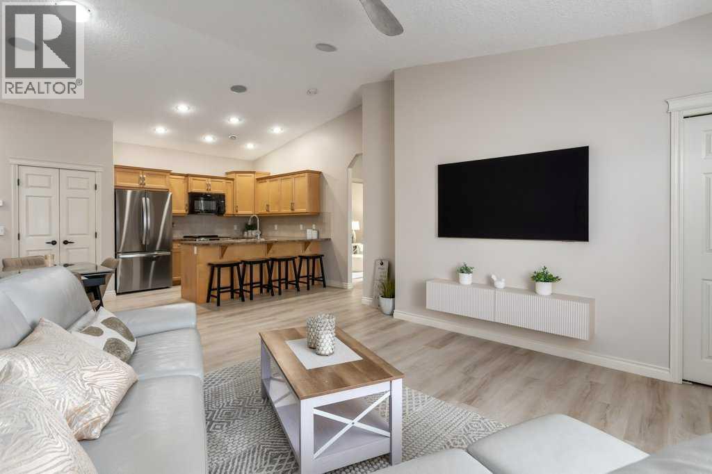 401 Sunvale Crescent Ne, High River, Alberta  T1V 0E8 - Photo 5 - A2297973