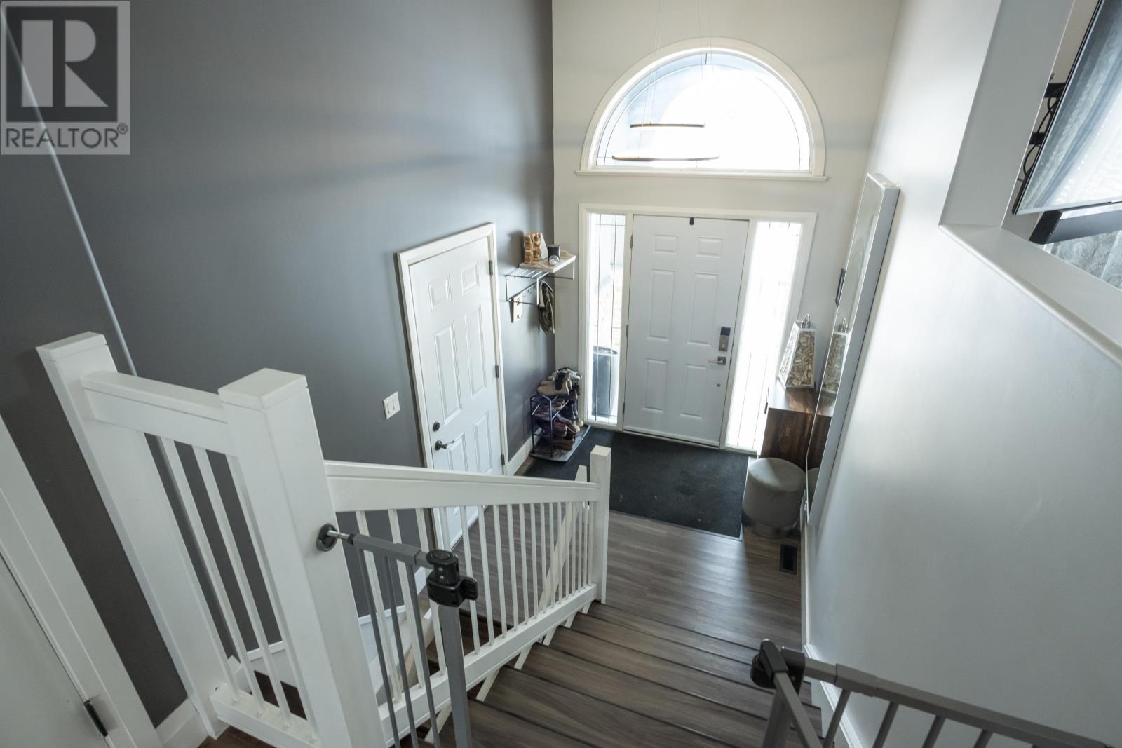 371 Cougar Cres, Thunder Bay, Ontario  P7C 0B3 - Photo 2 - TB2600603