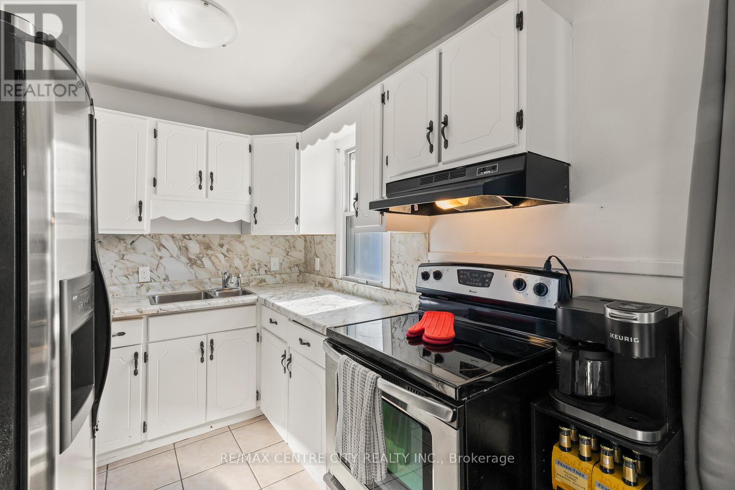 292 Paardeberg Crescent, London East, Ontario  N5Y 1C1 - Photo 11 - X12939378