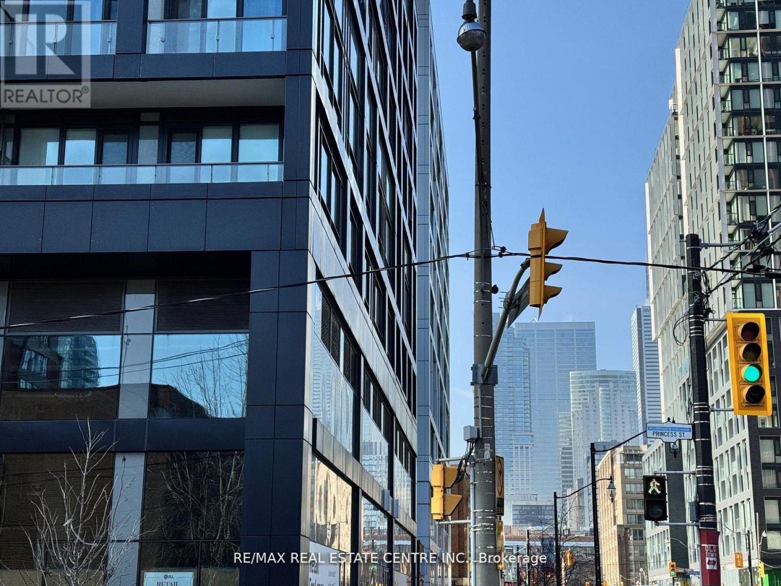 1925a - 70 Princess Street, Toronto, Ontario  M5A 0X6 - Photo 4 - C12954270