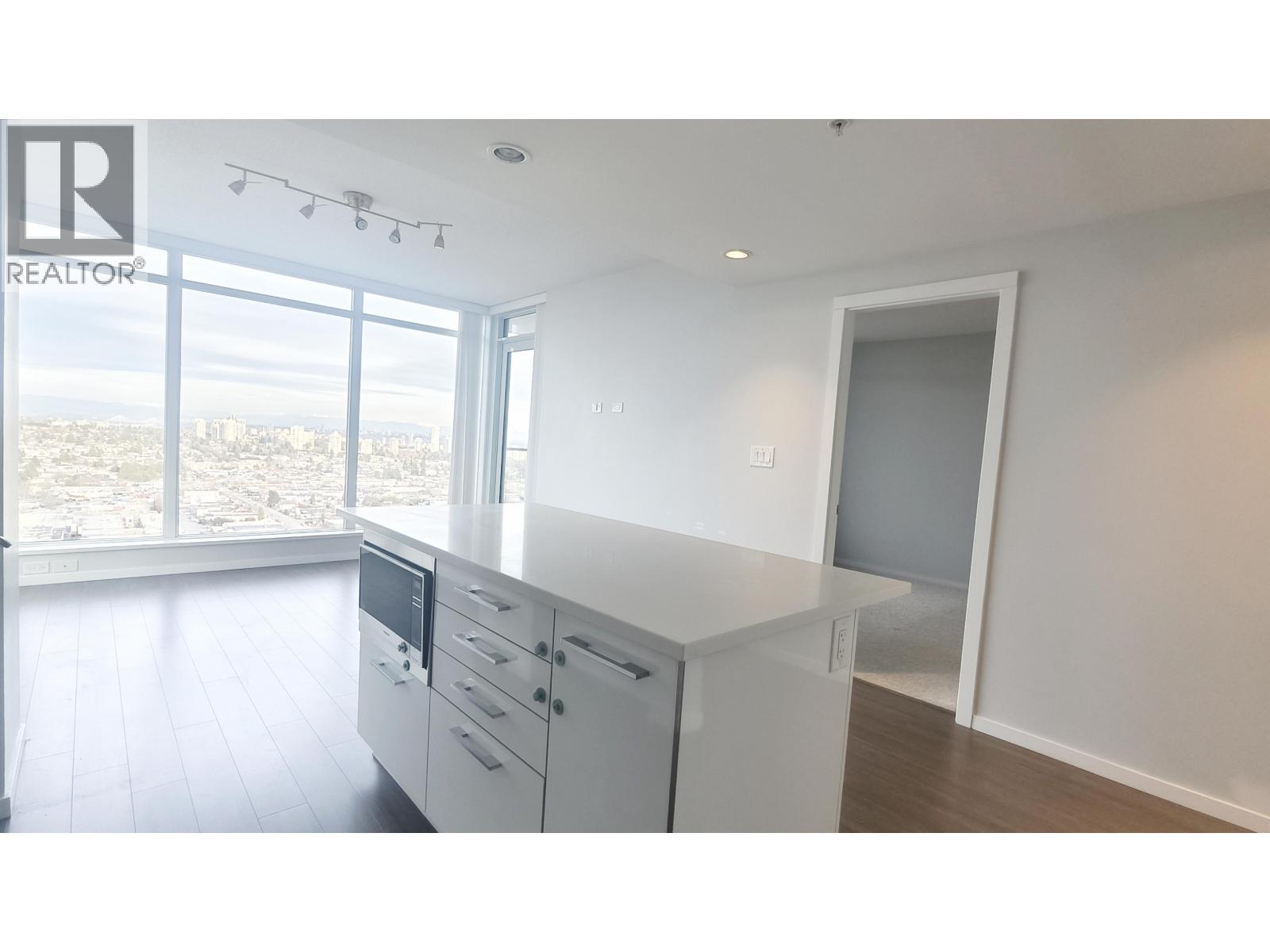 2906 6700 Dunblane Avenue, Vancouver, British Columbia  V5H 0J3 - Photo 4 - R3106701