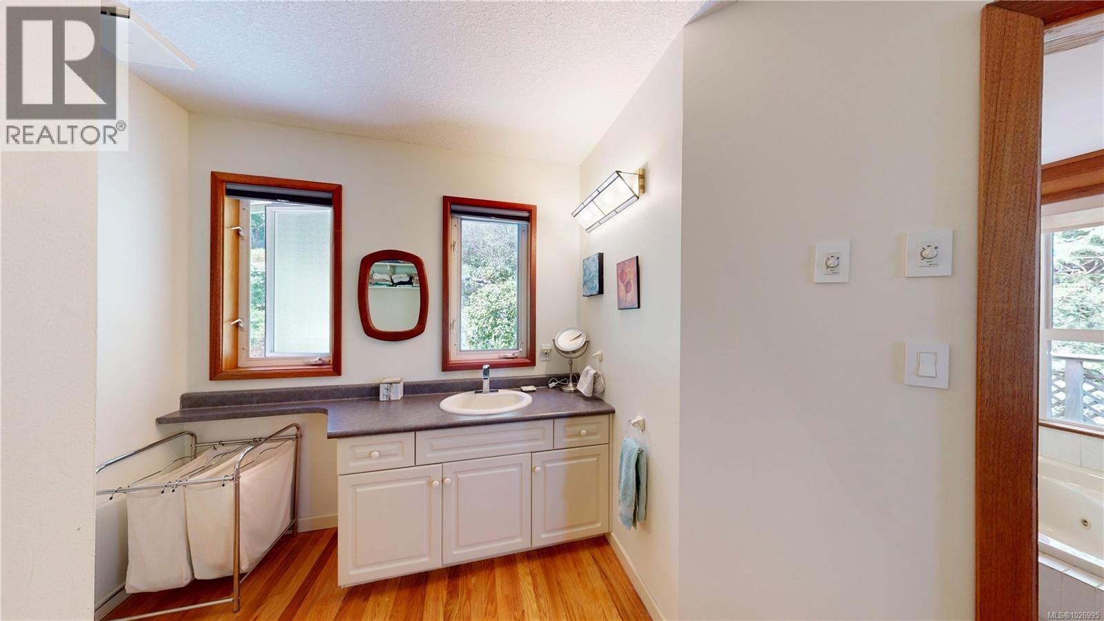 1130 Berry Point Rd, Gabriola Island, British Columbia V0R 1X1 - Photo 31 - 1026995