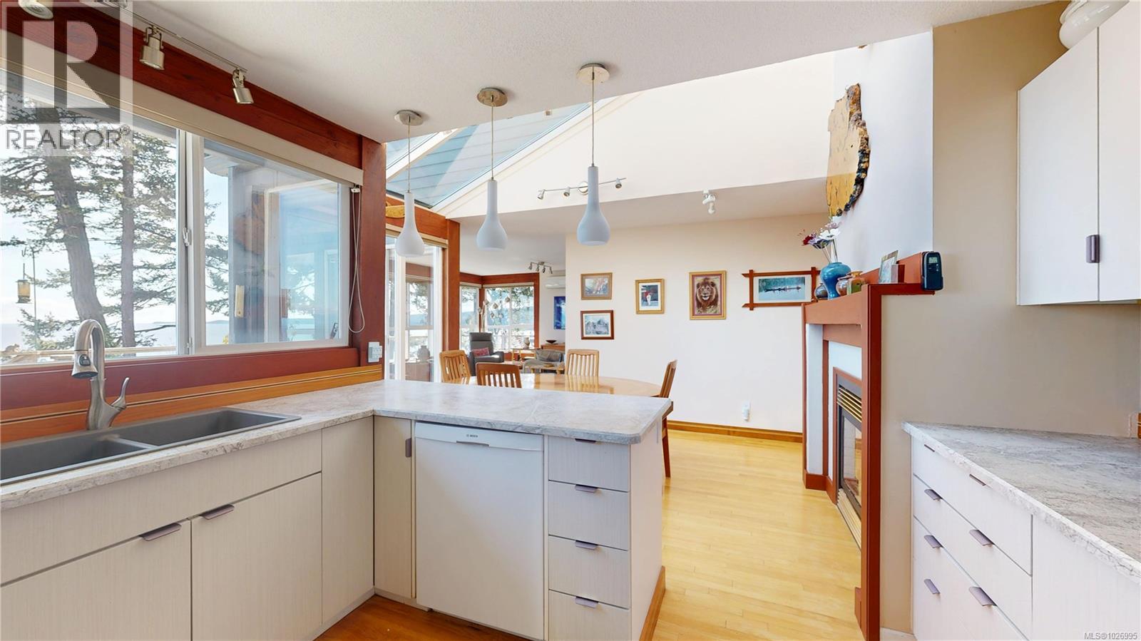 1130 Berry Point Rd, Gabriola Island, British Columbia V0R 1X1 - Photo 12 - 1026995