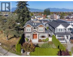 2817 OLIVER CRESCENT, Vancouver, British Columbia