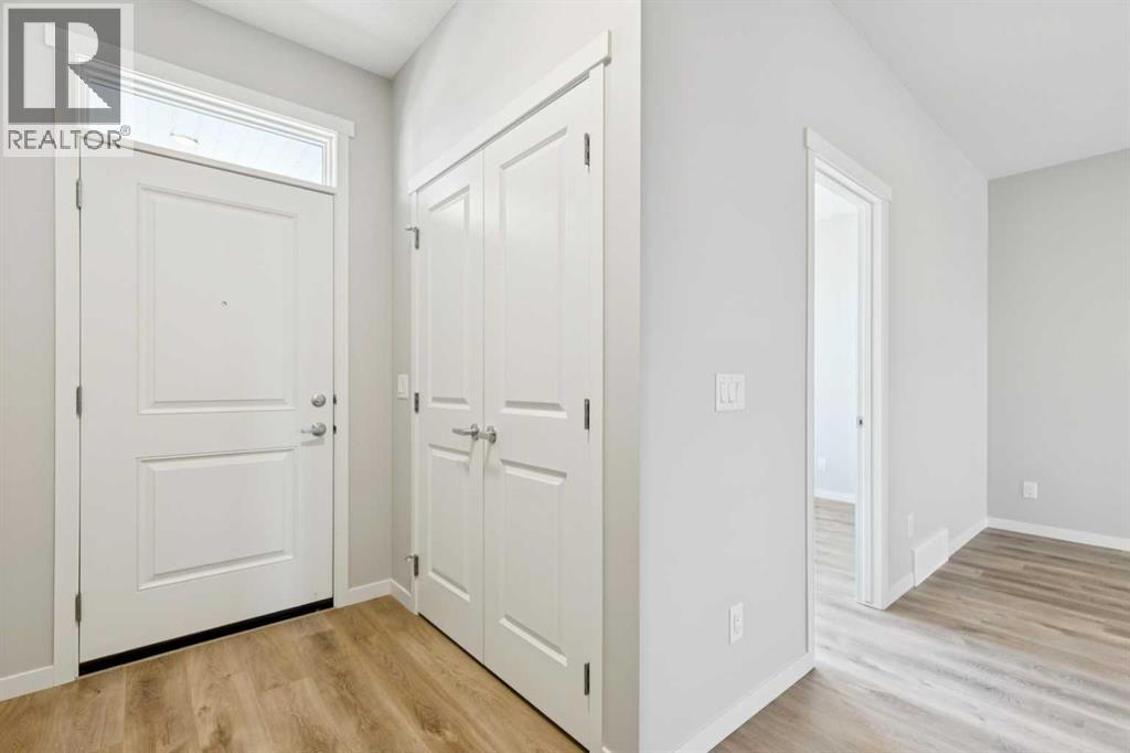 493 Hotchkiss Drive SE, Calgary, Alberta  T3S 0N5 - Photo 2 - A2298781