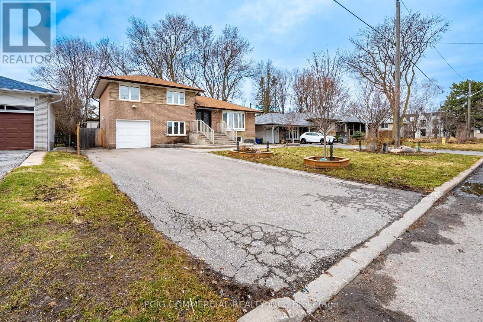 84 Lincoln Green Drive, Markham, Ontario  L3P 1R8 - Photo 7 - N12954268