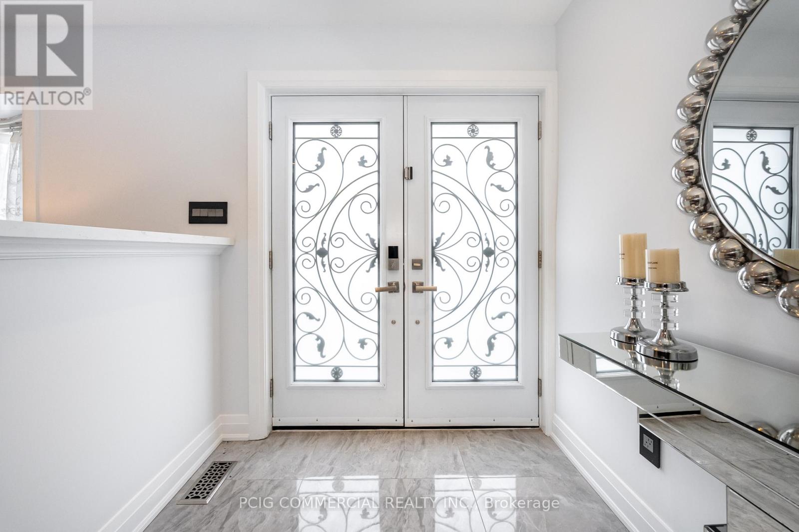 84 Lincoln Green Drive, Markham, Ontario  L3P 1R8 - Photo 8 - N12954268