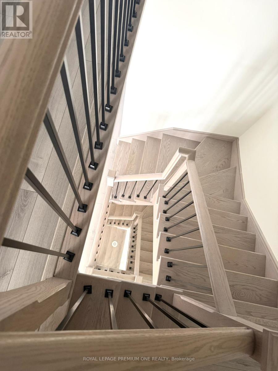 7 Verbena Street, East Gwillimbury, Ontario  L9N 0T6 - Photo 10 - N12954290