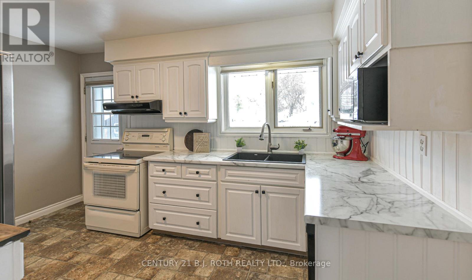 201 Point Street, Clearview, Ontario  L0M 1S0 - Photo 8 - S12954252