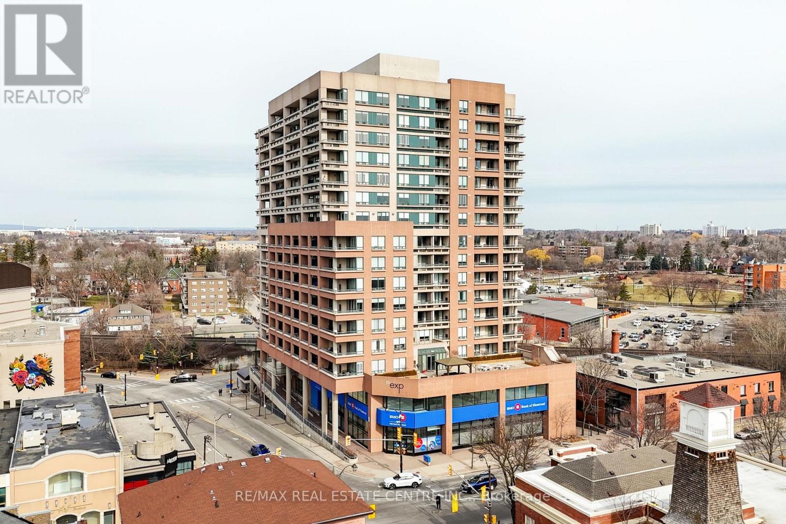 1202 - 1 Belvedere Court, Brampton, Ontario  L6V 4M6 - Photo 2 - W12954246