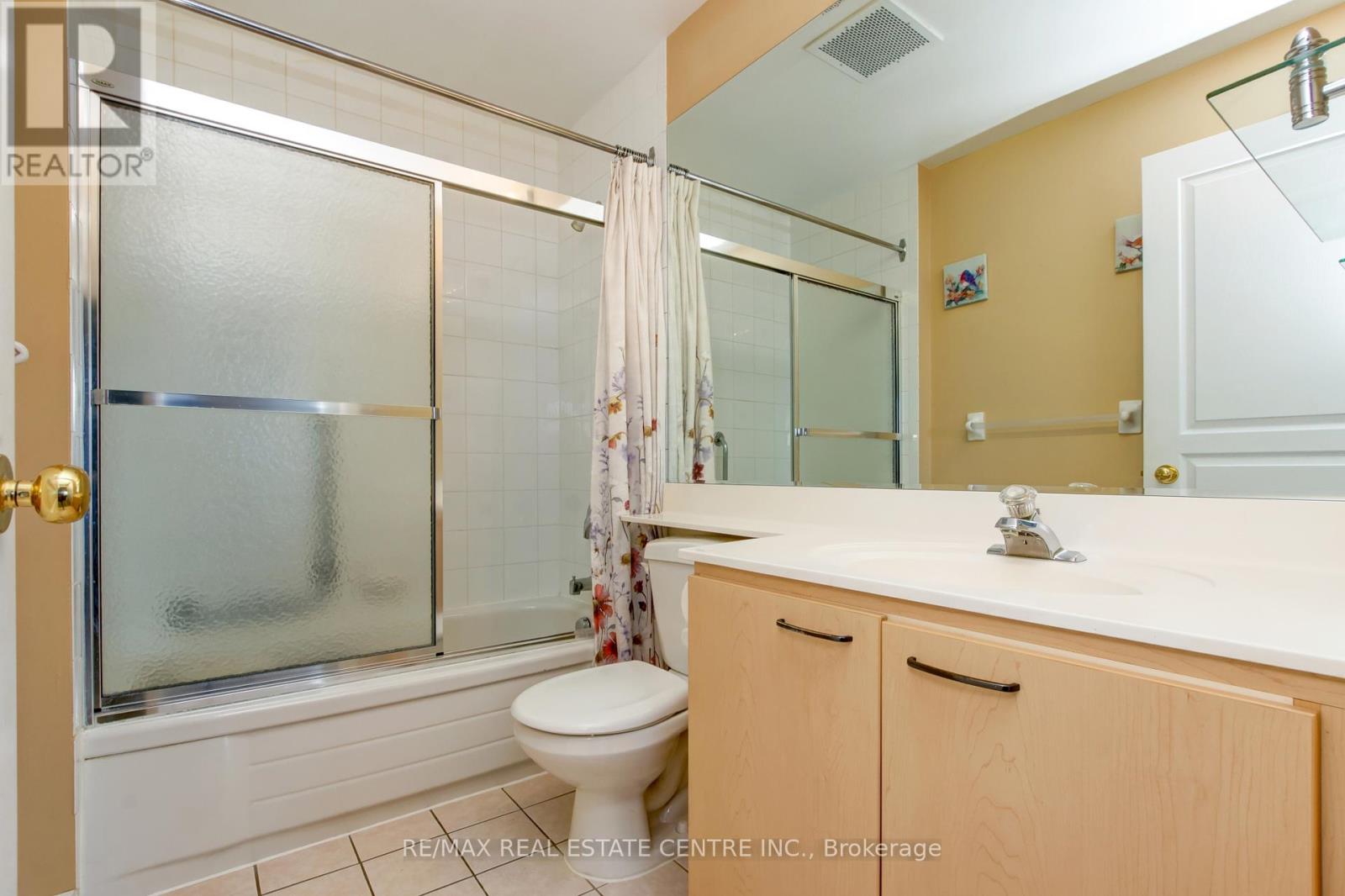 1202 - 1 Belvedere Court, Brampton, Ontario  L6V 4M6 - Photo 31 - W12954246