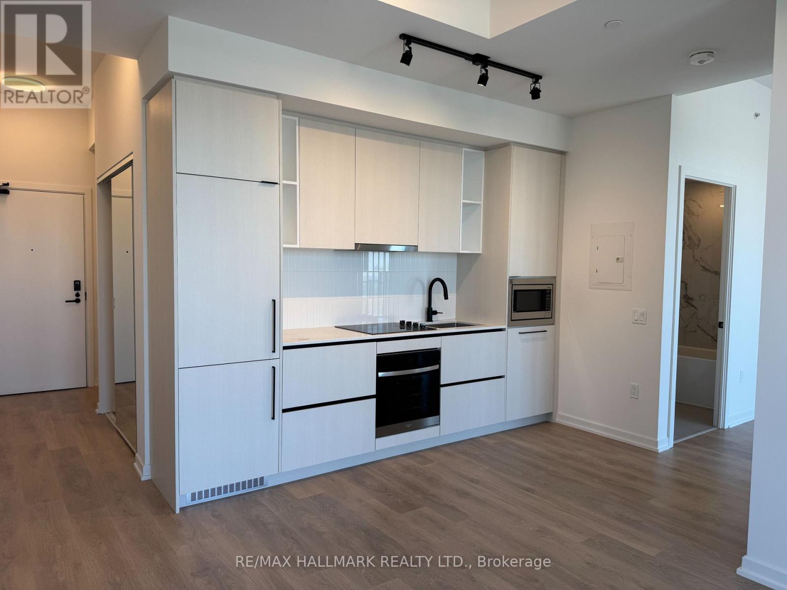 2205 - 1285 Dupont Street, Toronto, Ontario  M6H 0E3 - Photo 2 - W12954256