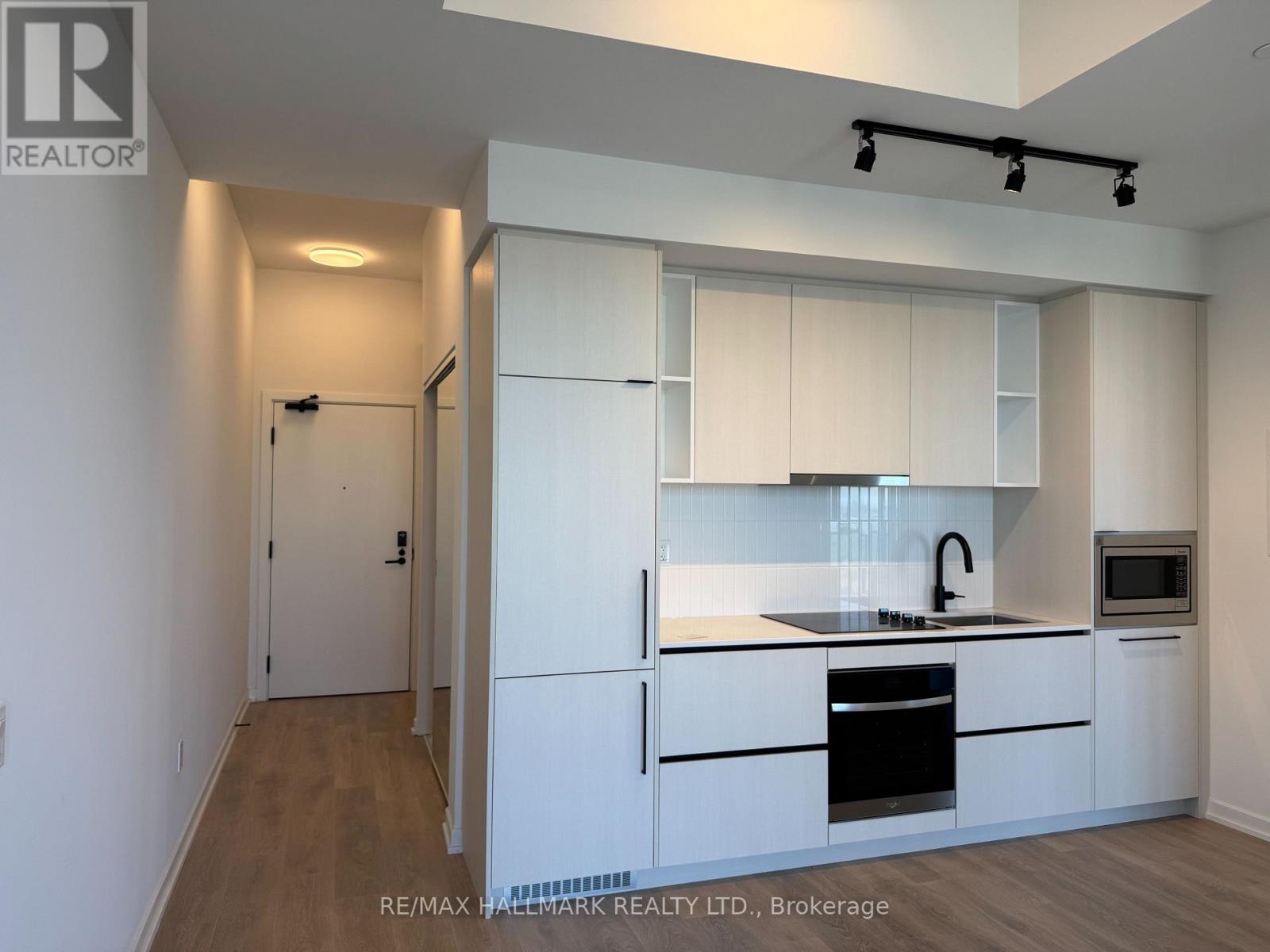 2205 - 1285 Dupont Street, Toronto, Ontario  M6H 0E3 - Photo 3 - W12954256