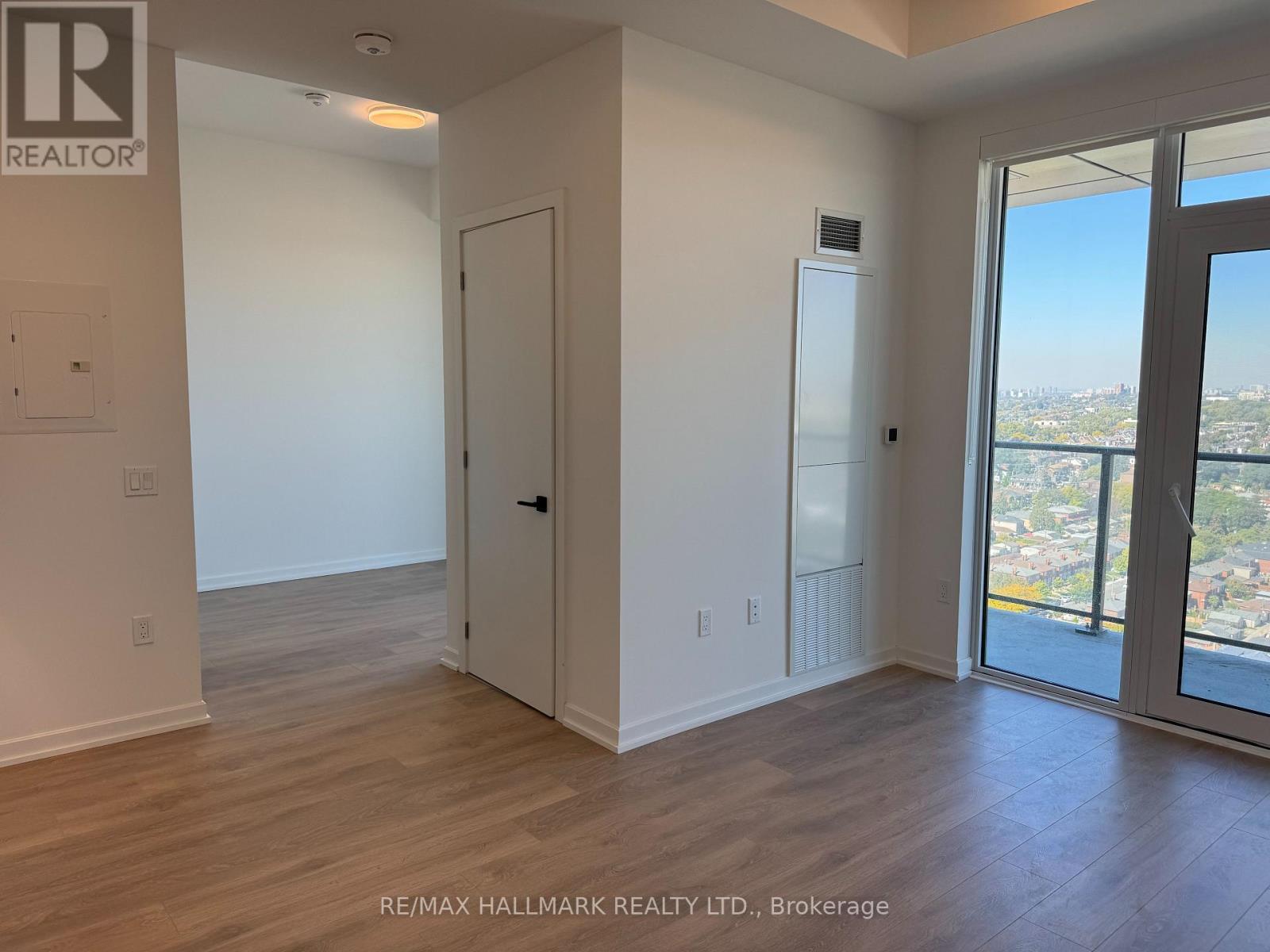 2205 - 1285 Dupont Street, Toronto, Ontario  M6H 0E3 - Photo 6 - W12954256