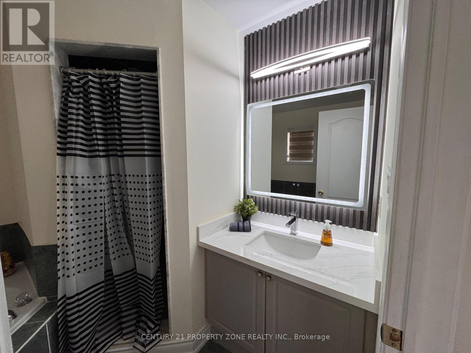 84 Tideland Drive, Brampton, Ontario  L7A 2W1 - Photo 27 - W12954274