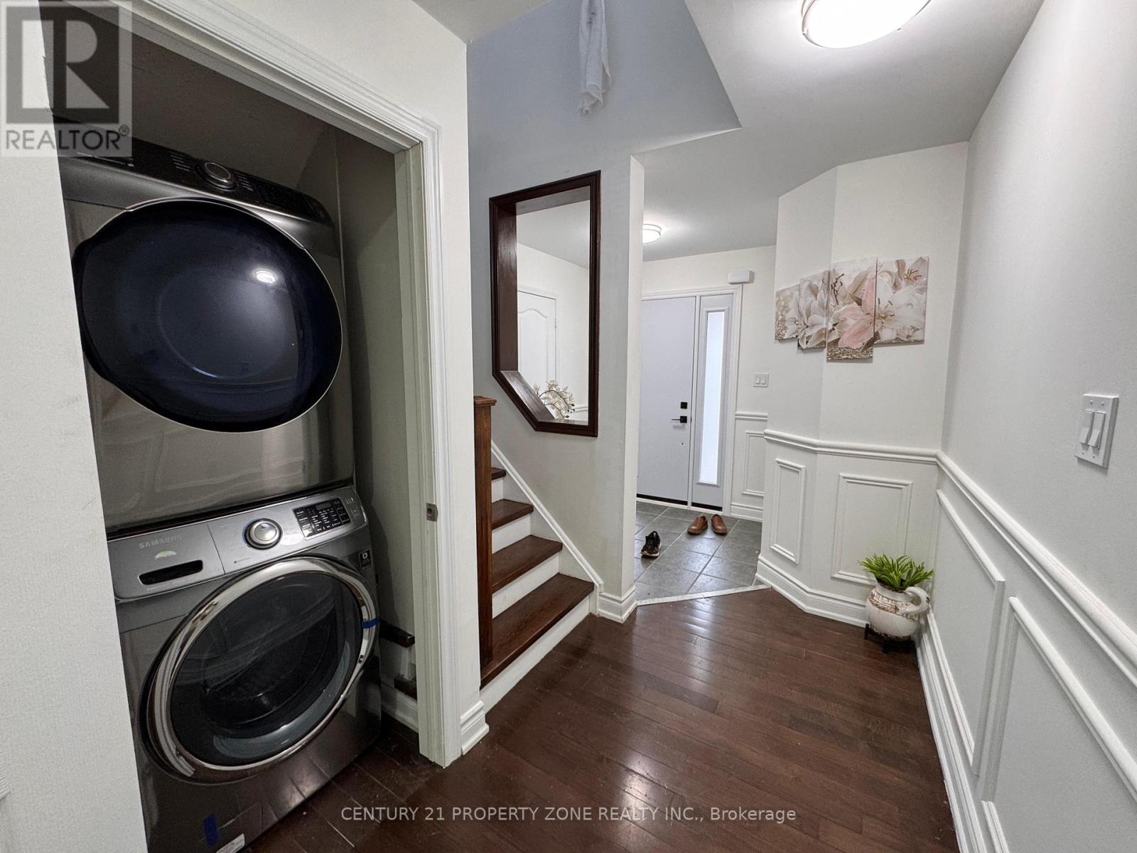 84 Tideland Drive, Brampton, Ontario  L7A 2W1 - Photo 7 - W12954274